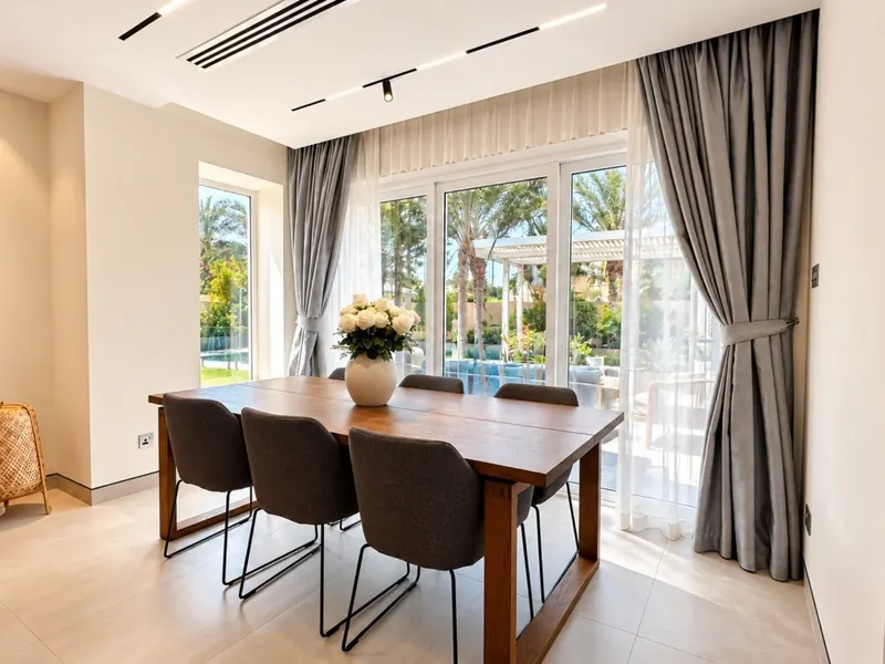 4-bedroom villa with pool for rent in Al Reem 1