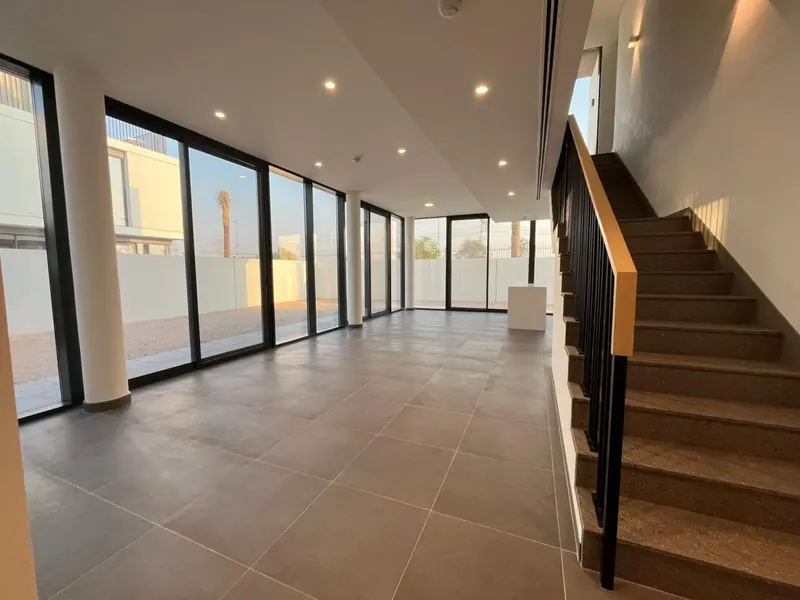 New twin villa with maid’s room in June