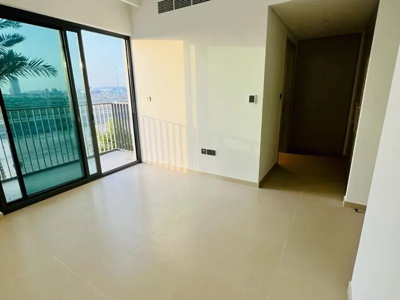Single-row townhouse near the clubhouse in Sun